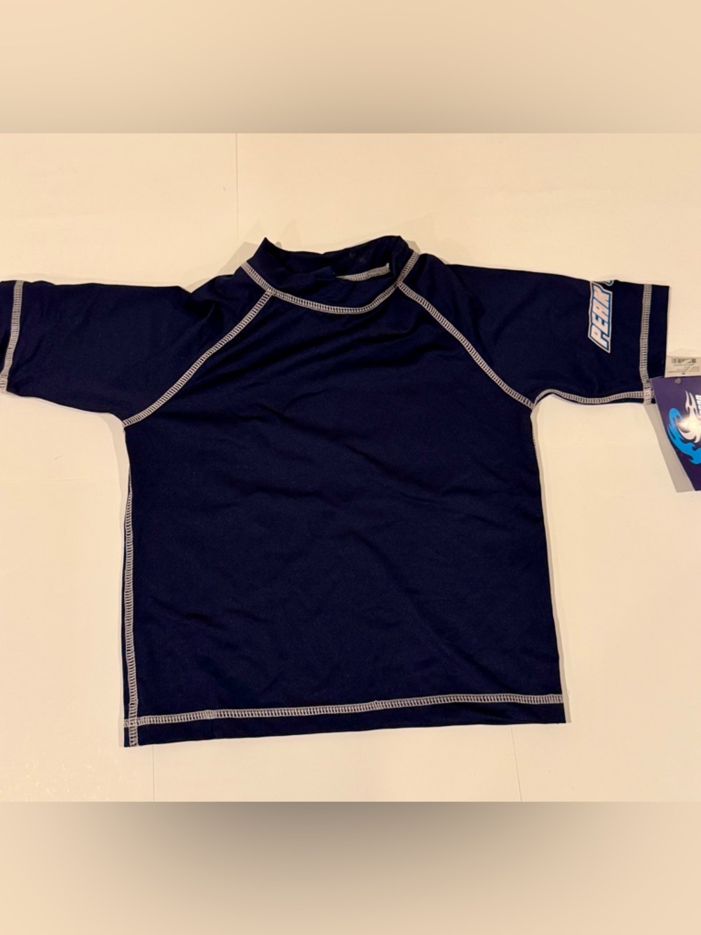 Peak Season Rash Guard Size 4/5 NWT